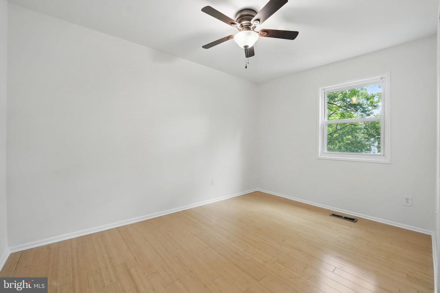 4947 TIBBITT LN, BURKE, Virginia 22015, 3 Bedrooms Bedrooms, ,2 BathroomsBathrooms,Residential,For sale,4947 TIBBITT LN,VAFX2242674 MLS # VAFX2242674