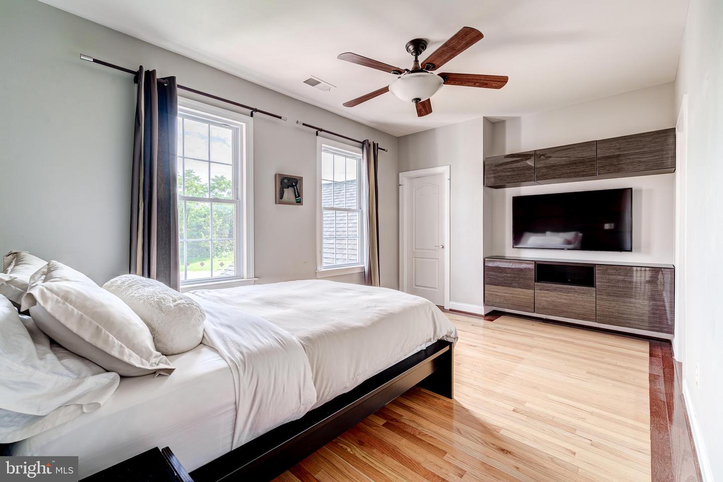 42720 MOUNT AUBURN PL, BROADLANDS, Virginia 20148, 5 Bedrooms Bedrooms, ,5 BathroomsBathrooms,Residential,For sale,42720 MOUNT AUBURN PL,VALO2097732 MLS # VALO2097732