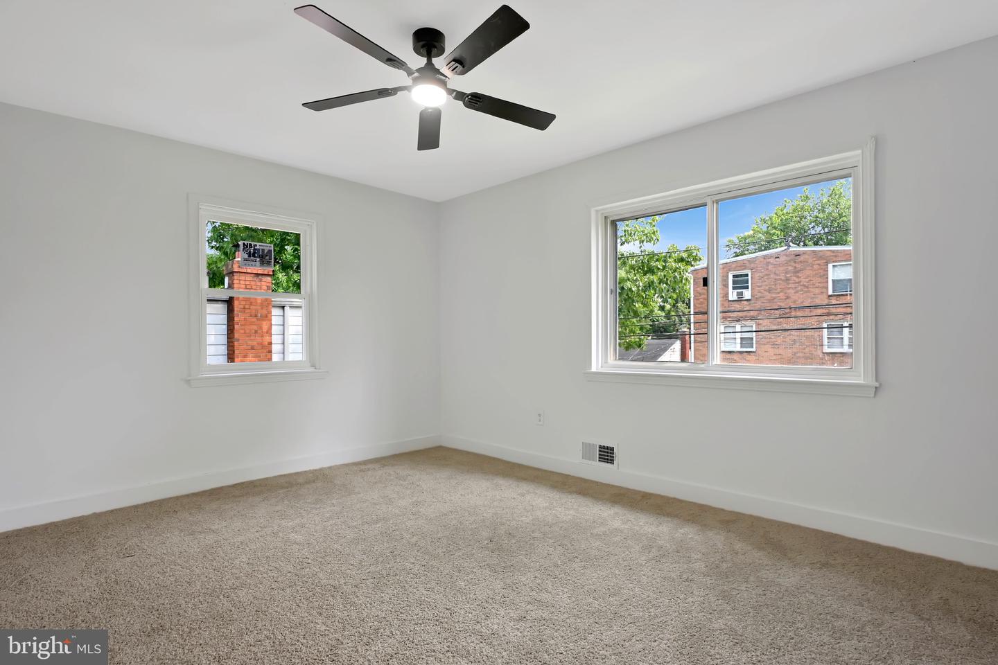 4504 CLAY ST NE, WASHINGTON, District Of Columbia 20019, 4 Bedrooms Bedrooms, ,1 BathroomBathrooms,Residential,For sale,4504 CLAY ST NE,DCDC2202330 MLS # DCDC2202330