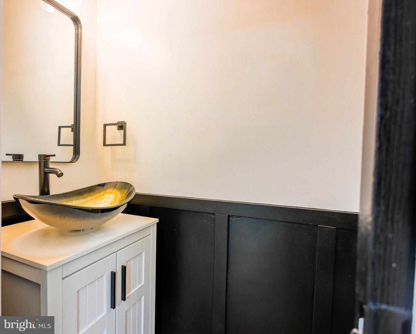 4504 CLAY ST NE, WASHINGTON, District Of Columbia 20019, 4 Bedrooms Bedrooms, ,1 BathroomBathrooms,Residential,For sale,4504 CLAY ST NE,DCDC2202330 MLS # DCDC2202330