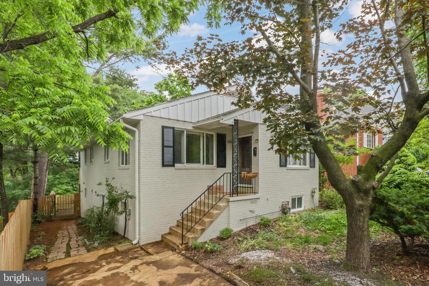 3615 22ND ST N, ARLINGTON, Virginia 22207, 4 Bedrooms Bedrooms, ,2 BathroomsBathrooms,Residential,For sale,3615 22ND ST N,VAAR2058172 MLS # VAAR2058172