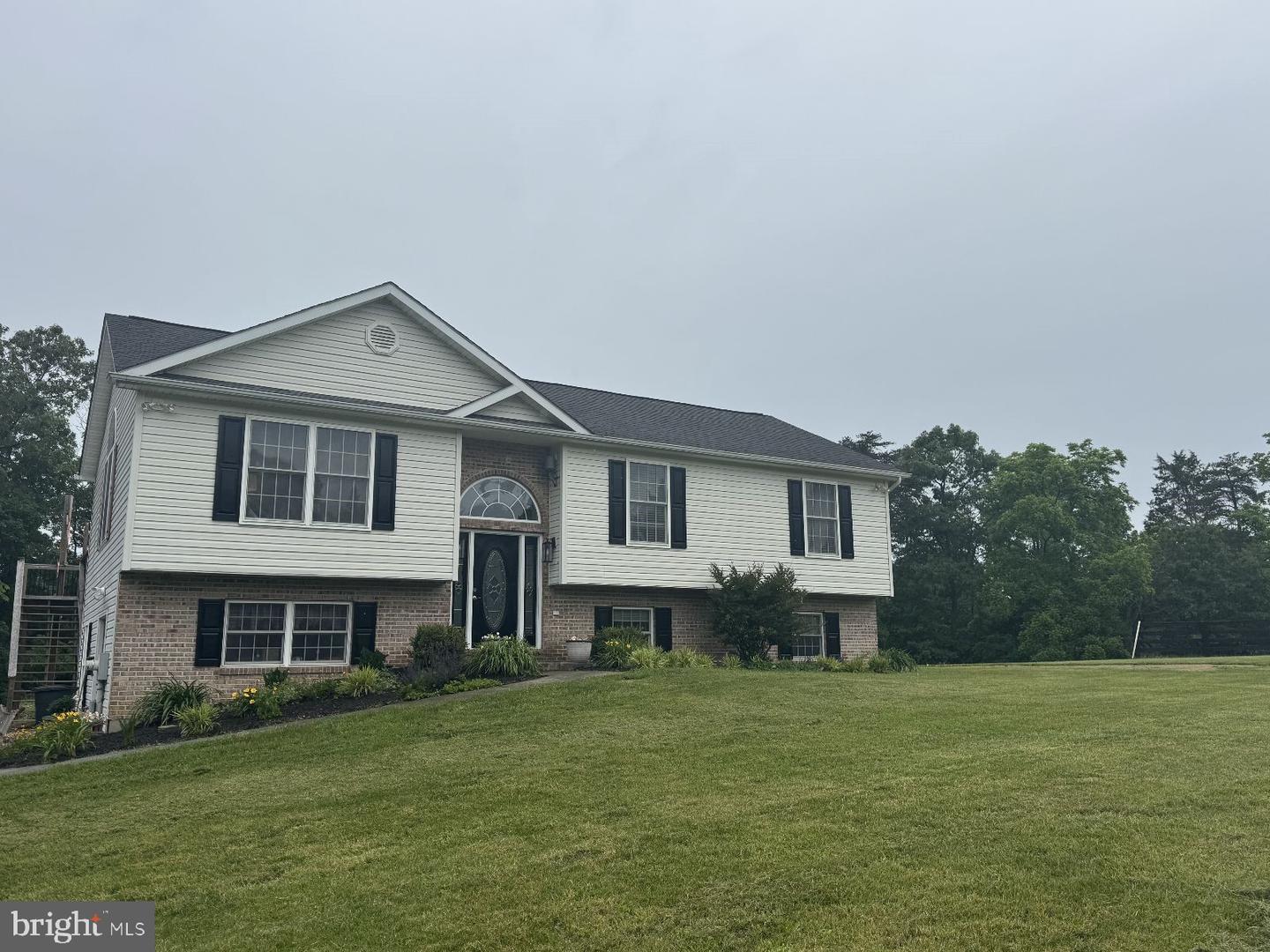 364 WAYNES LN, STEPHENS CITY, Virginia 22655, 3 Bedrooms Bedrooms, ,3 BathroomsBathrooms,Residential,For sale,364 WAYNES LN,VAFV2034398 MLS # VAFV2034398