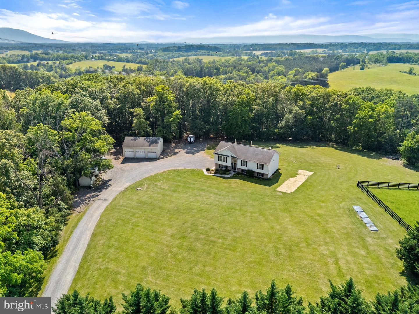 364 WAYNES LN, STEPHENS CITY, Virginia 22655, 3 Bedrooms Bedrooms, ,3 BathroomsBathrooms,Residential,For sale,364 WAYNES LN,VAFV2034398 MLS # VAFV2034398