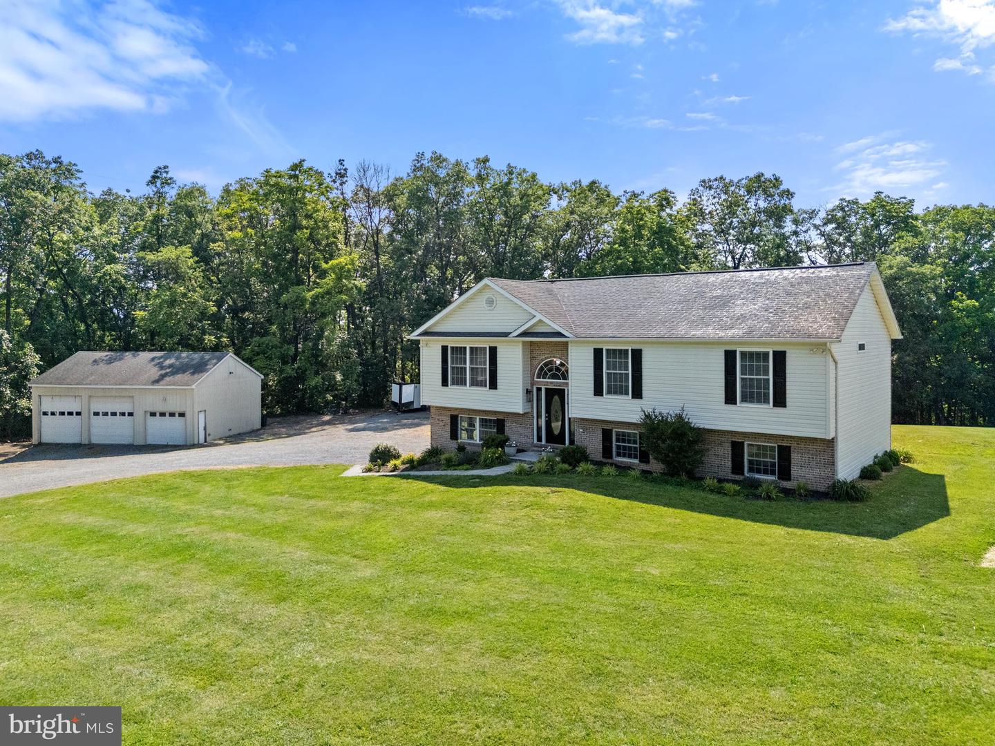 364 WAYNES LN, STEPHENS CITY, Virginia 22655, 3 Bedrooms Bedrooms, ,3 BathroomsBathrooms,Residential,For sale,364 WAYNES LN,VAFV2034398 MLS # VAFV2034398