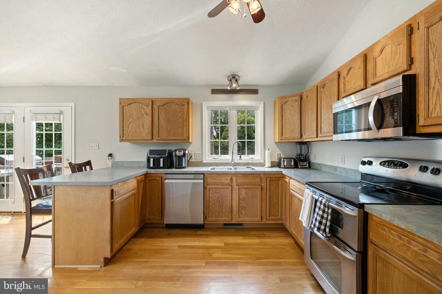 364 WAYNES LN, STEPHENS CITY, Virginia 22655, 3 Bedrooms Bedrooms, ,3 BathroomsBathrooms,Residential,For sale,364 WAYNES LN,VAFV2034398 MLS # VAFV2034398