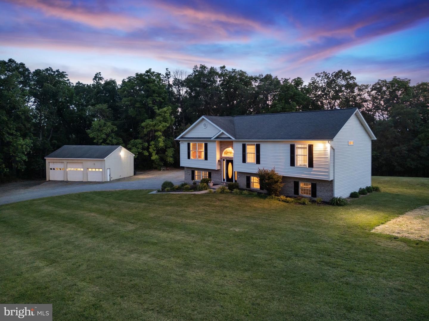 364 WAYNES LN, STEPHENS CITY, Virginia 22655, 3 Bedrooms Bedrooms, ,3 BathroomsBathrooms,Residential,For sale,364 WAYNES LN,VAFV2034398 MLS # VAFV2034398