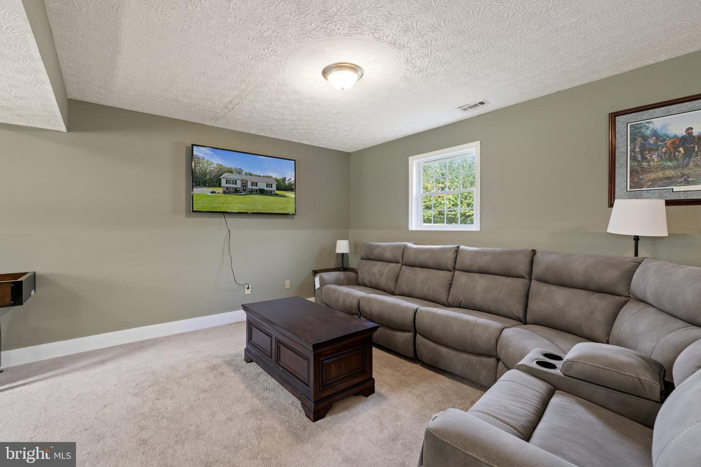 364 WAYNES LN, STEPHENS CITY, Virginia 22655, 3 Bedrooms Bedrooms, ,3 BathroomsBathrooms,Residential,For sale,364 WAYNES LN,VAFV2034398 MLS # VAFV2034398