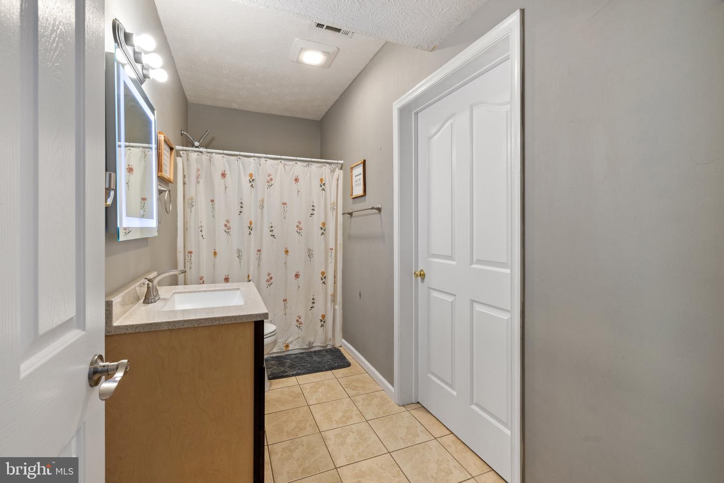 364 WAYNES LN, STEPHENS CITY, Virginia 22655, 3 Bedrooms Bedrooms, ,3 BathroomsBathrooms,Residential,For sale,364 WAYNES LN,VAFV2034398 MLS # VAFV2034398