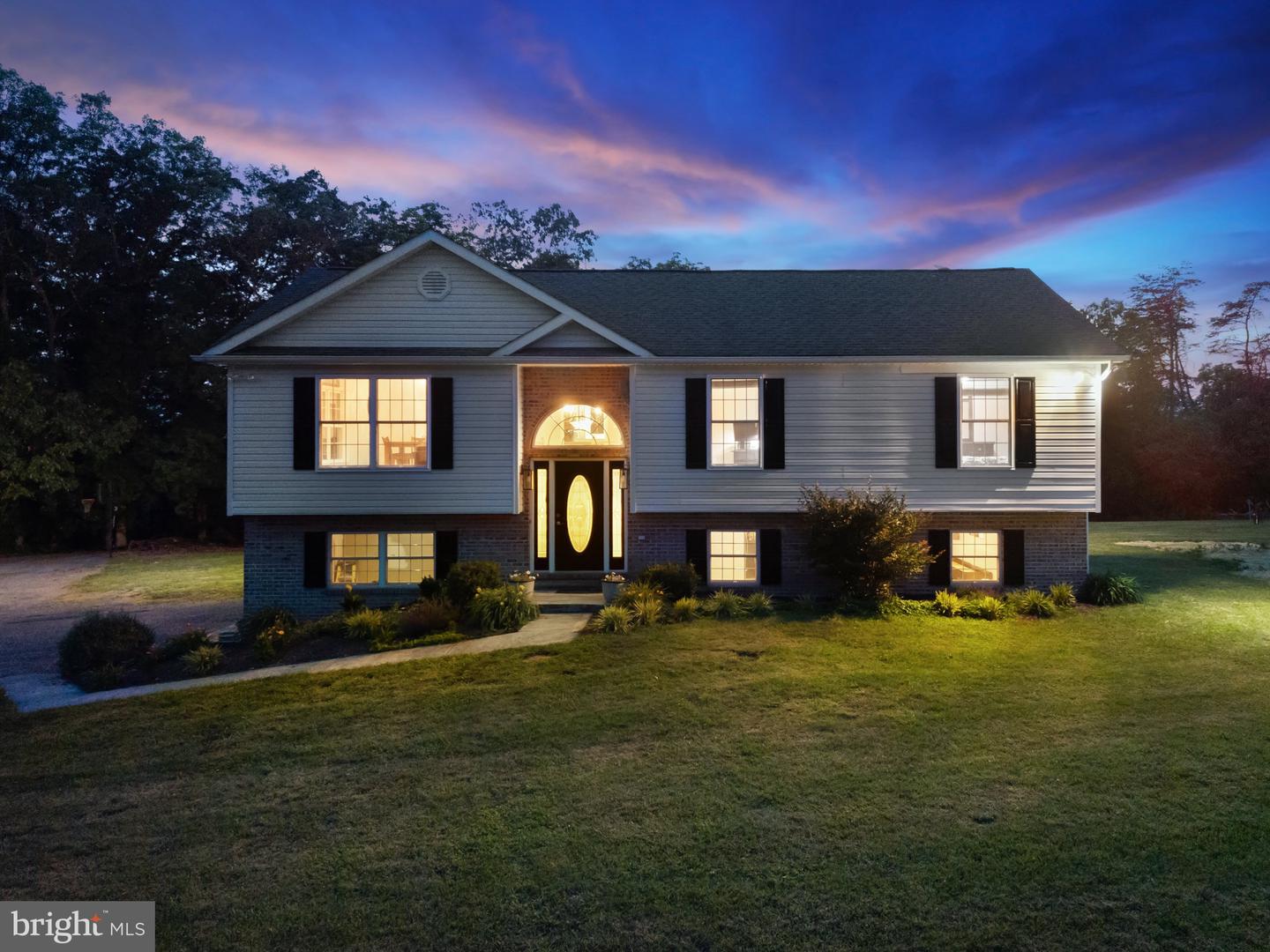 364 WAYNES LN, STEPHENS CITY, Virginia 22655, 3 Bedrooms Bedrooms, ,3 BathroomsBathrooms,Residential,For sale,364 WAYNES LN,VAFV2034398 MLS # VAFV2034398