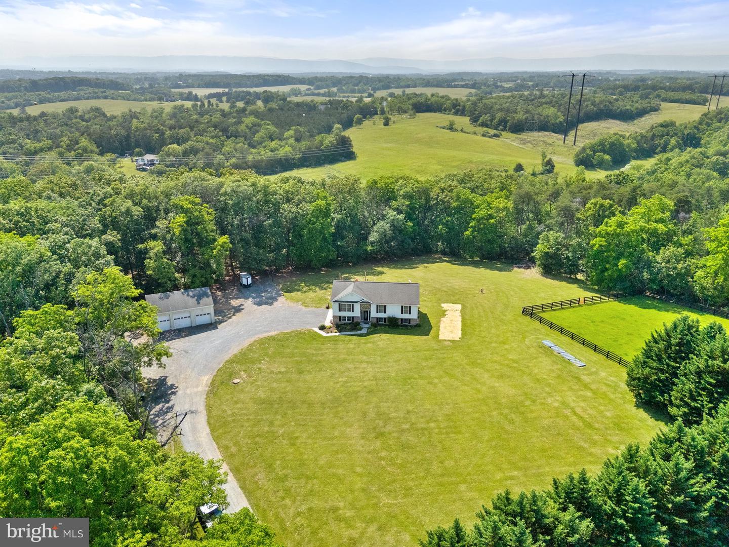 364 WAYNES LN, STEPHENS CITY, Virginia 22655, 3 Bedrooms Bedrooms, ,3 BathroomsBathrooms,Residential,For sale,364 WAYNES LN,VAFV2034398 MLS # VAFV2034398