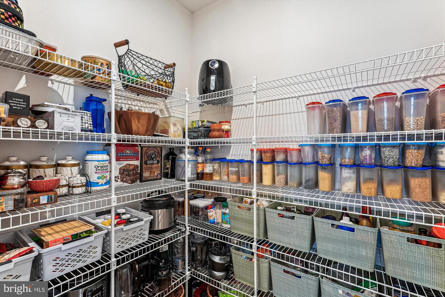 42023 SPRING AIR DR, BRAMBLETON, Virginia 20148, 5 Bedrooms Bedrooms, ,3 BathroomsBathrooms,Residential,For sale,42023 SPRING AIR DR,VALO2097812 MLS # VALO2097812