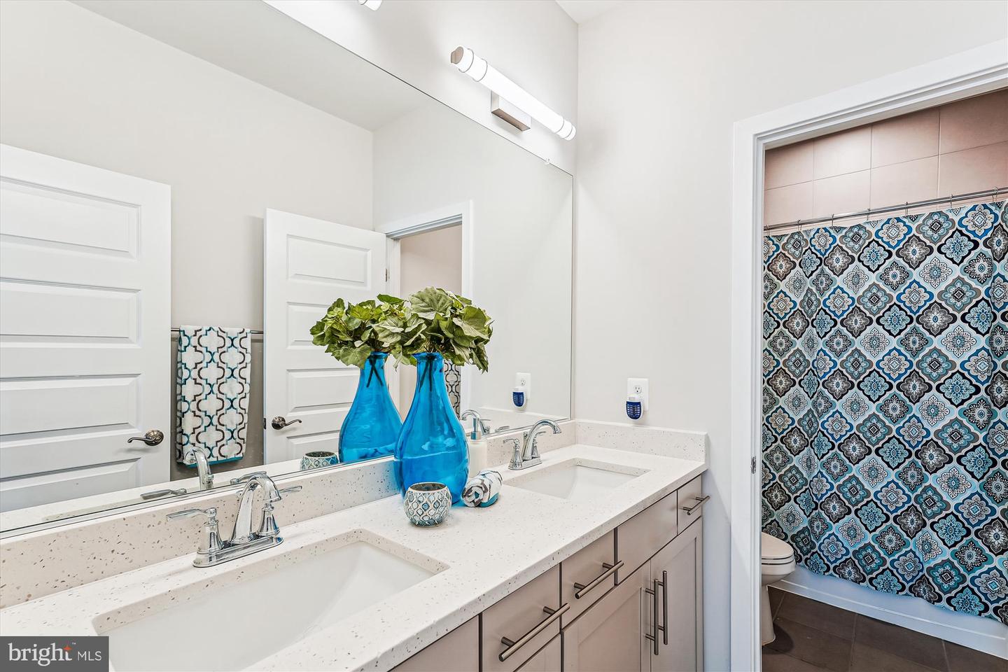 42023 SPRING AIR DR, BRAMBLETON, Virginia 20148, 5 Bedrooms Bedrooms, ,3 BathroomsBathrooms,Residential,For sale,42023 SPRING AIR DR,VALO2097812 MLS # VALO2097812