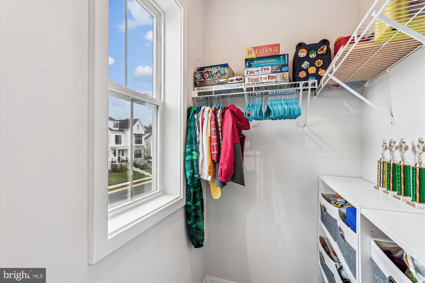 42023 SPRING AIR DR, BRAMBLETON, Virginia 20148, 5 Bedrooms Bedrooms, ,3 BathroomsBathrooms,Residential,For sale,42023 SPRING AIR DR,VALO2097812 MLS # VALO2097812