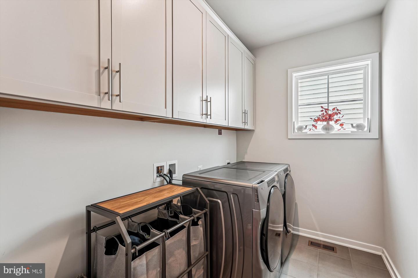 42023 SPRING AIR DR, BRAMBLETON, Virginia 20148, 5 Bedrooms Bedrooms, ,3 BathroomsBathrooms,Residential,For sale,42023 SPRING AIR DR,VALO2097812 MLS # VALO2097812