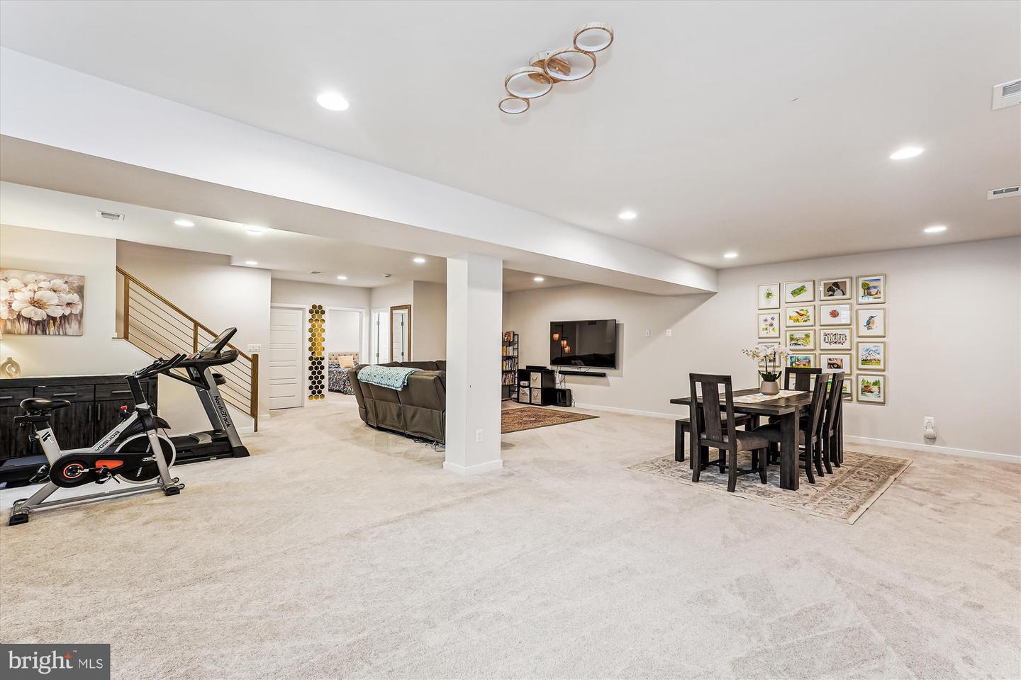 42023 SPRING AIR DR, BRAMBLETON, Virginia 20148, 5 Bedrooms Bedrooms, ,3 BathroomsBathrooms,Residential,For sale,42023 SPRING AIR DR,VALO2097812 MLS # VALO2097812