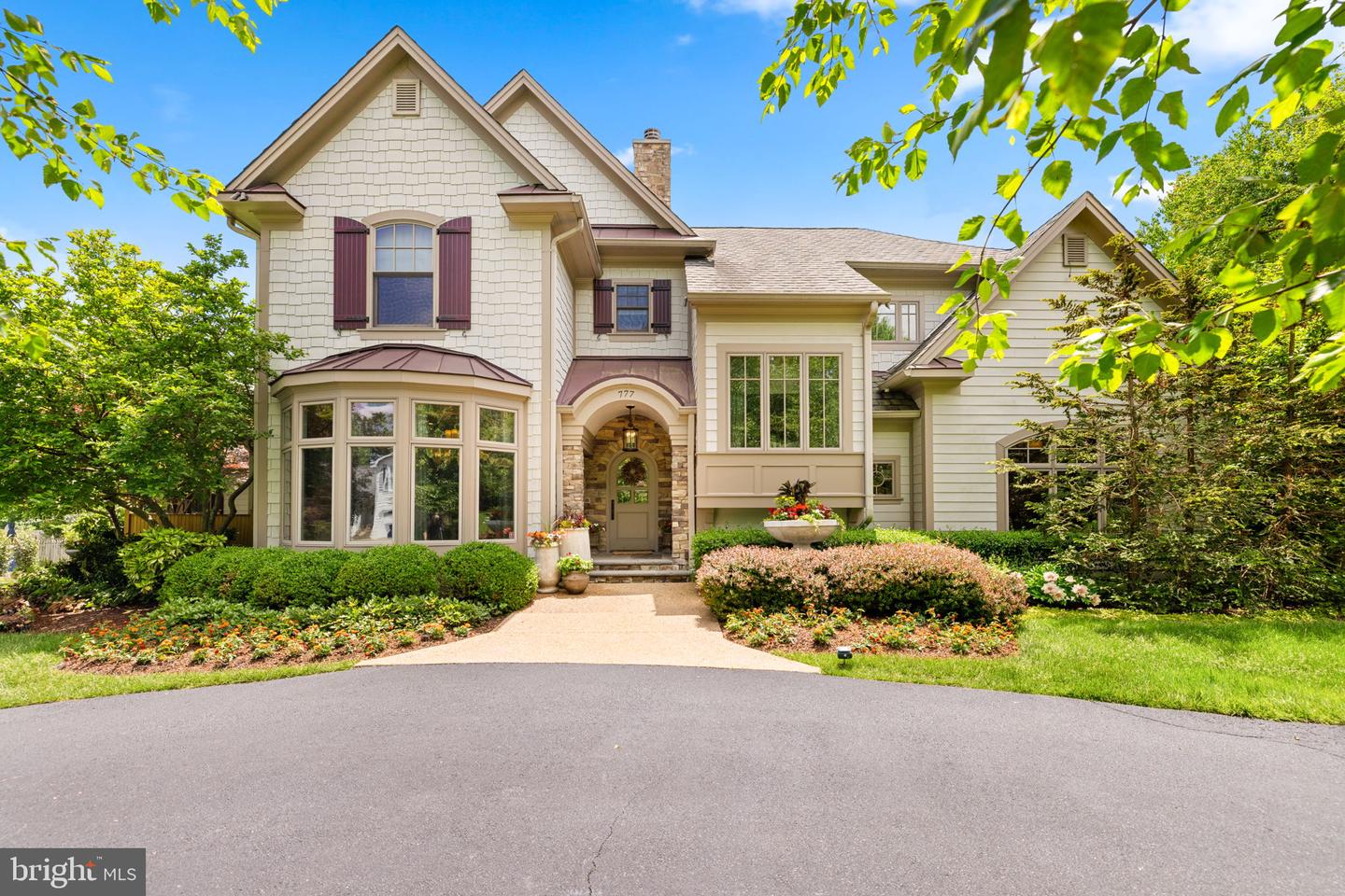 777 3RD ST, HERNDON, Virginia 20170, 5 Bedrooms Bedrooms, ,5 BathroomsBathrooms,Residential,For sale,777 3RD ST,VAFX2243376 MLS # VAFX2243376