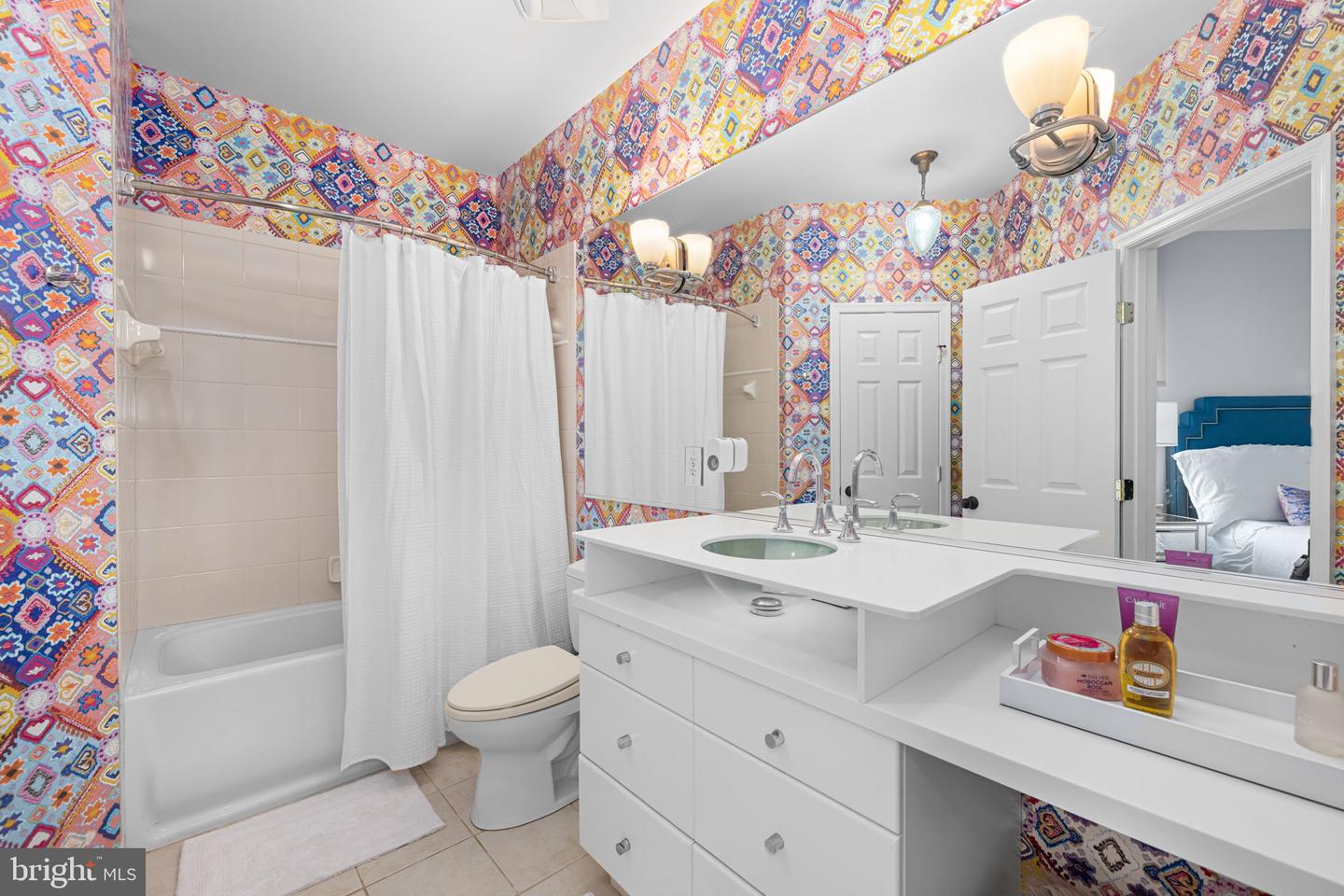 777 3RD ST, HERNDON, Virginia 20170, 5 Bedrooms Bedrooms, ,5 BathroomsBathrooms,Residential,For sale,777 3RD ST,VAFX2243376 MLS # VAFX2243376