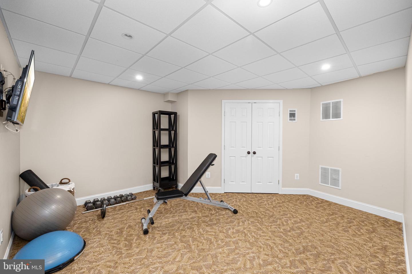 777 3RD ST, HERNDON, Virginia 20170, 5 Bedrooms Bedrooms, ,5 BathroomsBathrooms,Residential,For sale,777 3RD ST,VAFX2243376 MLS # VAFX2243376