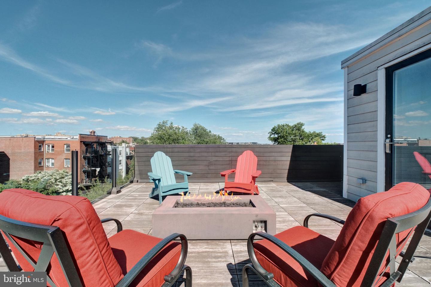 1837 WYOMING AVE NW #D, WASHINGTON, District Of Columbia 20009, 2 Bedrooms Bedrooms, ,2 BathroomsBathrooms,Residential,For sale,1837 WYOMING AVE NW #D,DCDC2202604 MLS # DCDC2202604