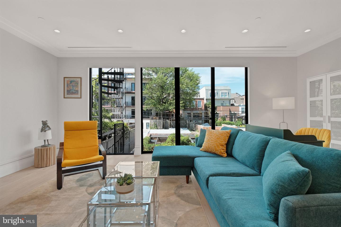1837 WYOMING AVE NW #D, WASHINGTON, District Of Columbia 20009, 2 Bedrooms Bedrooms, ,2 BathroomsBathrooms,Residential,For sale,1837 WYOMING AVE NW #D,DCDC2202604 MLS # DCDC2202604