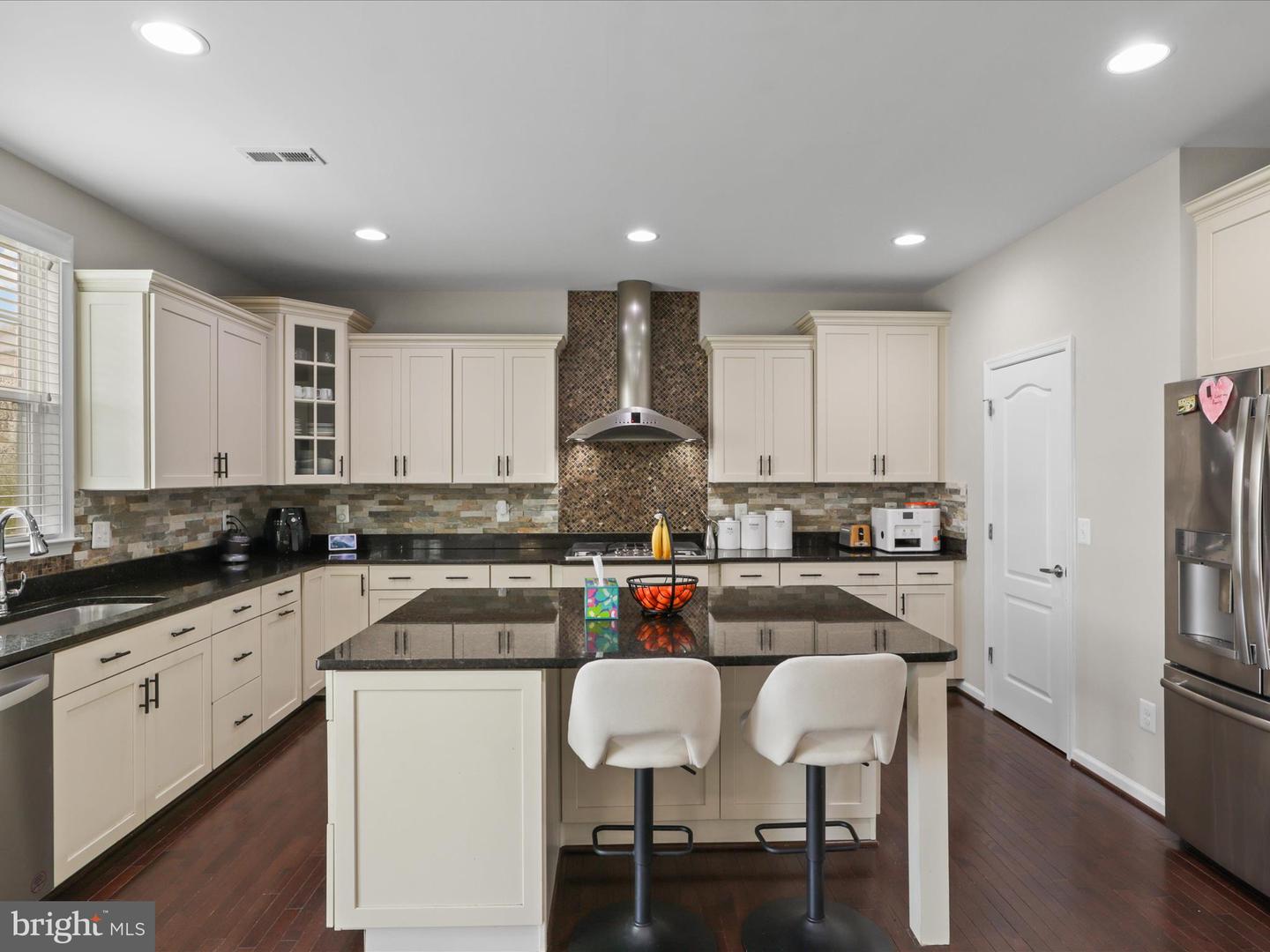 42350 STONEMONT CIR, ASHBURN, Virginia 20148, 6 Bedrooms Bedrooms, ,5 BathroomsBathrooms,Residential,For sale,42350 STONEMONT CIR,VALO2097914 MLS # VALO2097914