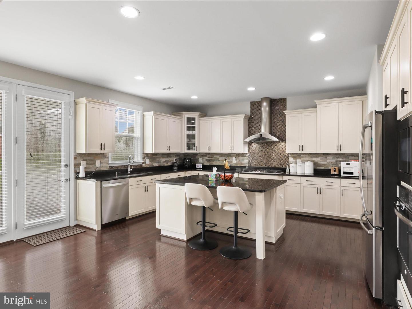 42350 STONEMONT CIR, ASHBURN, Virginia 20148, 6 Bedrooms Bedrooms, ,5 BathroomsBathrooms,Residential,For sale,42350 STONEMONT CIR,VALO2097914 MLS # VALO2097914
