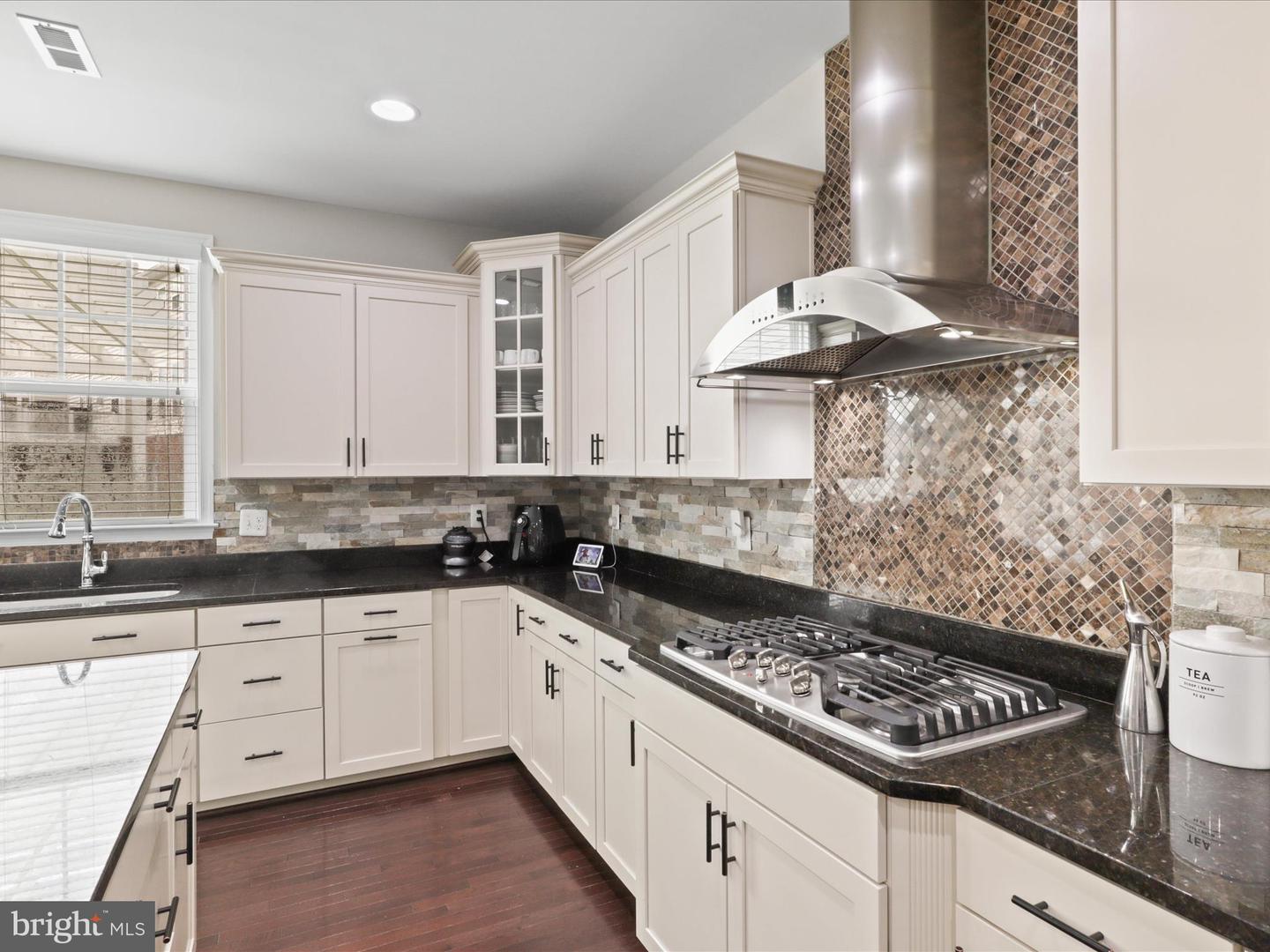 42350 STONEMONT CIR, ASHBURN, Virginia 20148, 6 Bedrooms Bedrooms, ,5 BathroomsBathrooms,Residential,For sale,42350 STONEMONT CIR,VALO2097914 MLS # VALO2097914