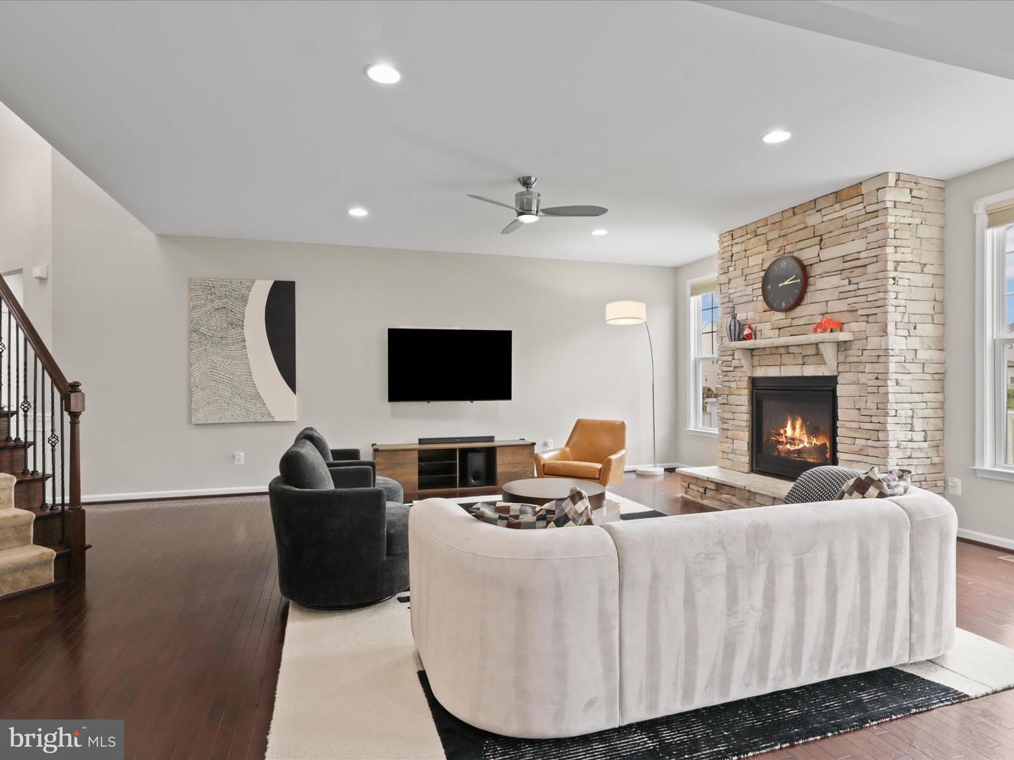 42350 STONEMONT CIR, ASHBURN, Virginia 20148, 6 Bedrooms Bedrooms, ,5 BathroomsBathrooms,Residential,For sale,42350 STONEMONT CIR,VALO2097914 MLS # VALO2097914