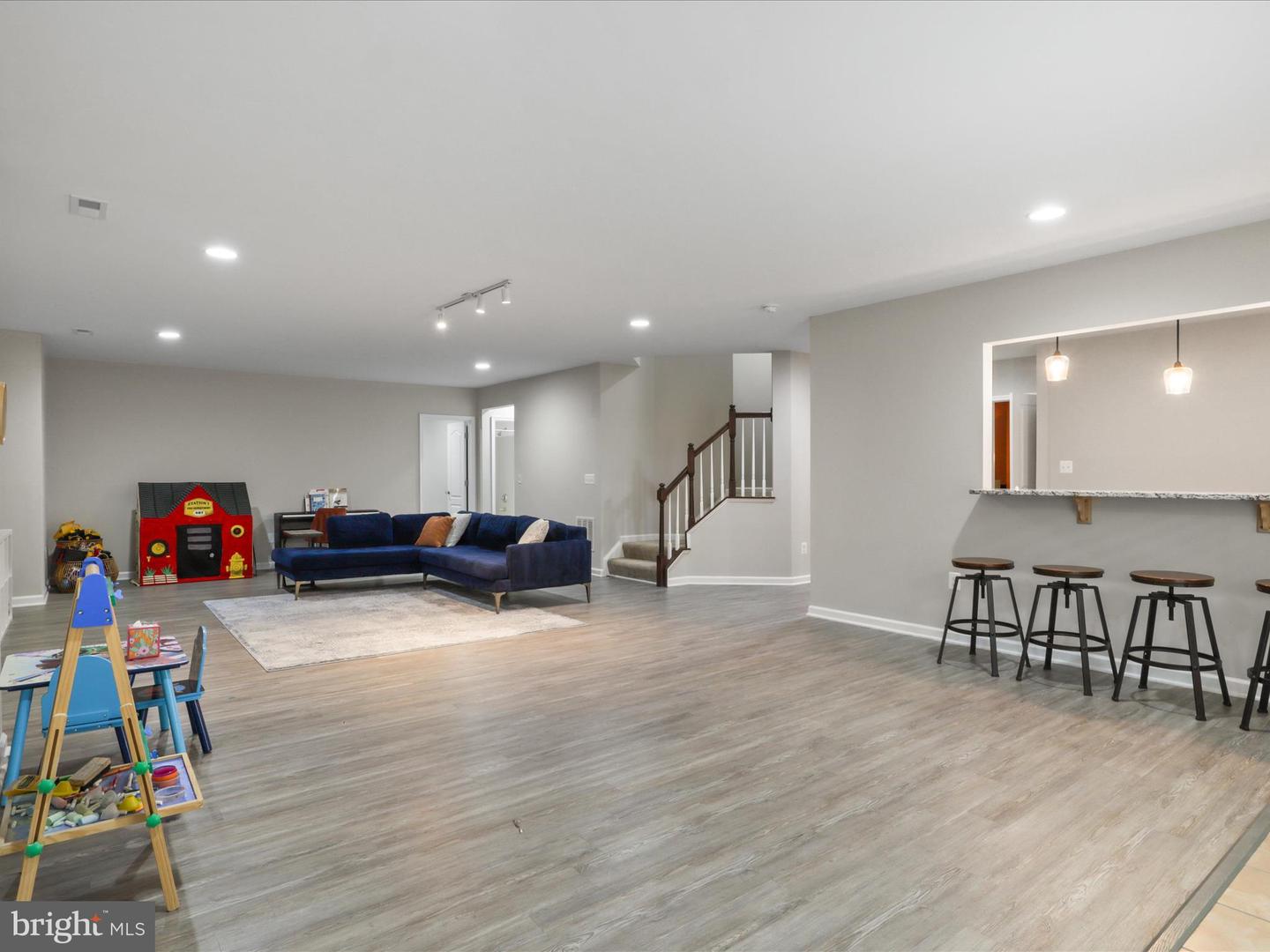 42350 STONEMONT CIR, ASHBURN, Virginia 20148, 6 Bedrooms Bedrooms, ,5 BathroomsBathrooms,Residential,For sale,42350 STONEMONT CIR,VALO2097914 MLS # VALO2097914