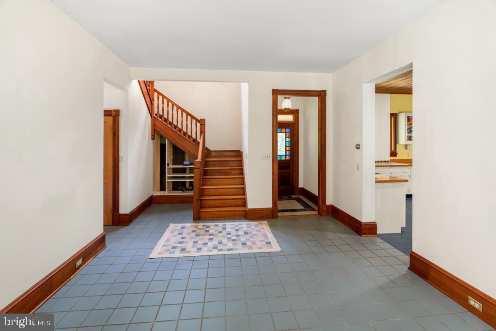 177 CEDAR HILL RD, STRASBURG, Virginia 22657, 5 Bedrooms Bedrooms, ,5 BathroomsBathrooms,Residential,For sale,177 CEDAR HILL RD,VASH2011580 MLS # VASH2011580