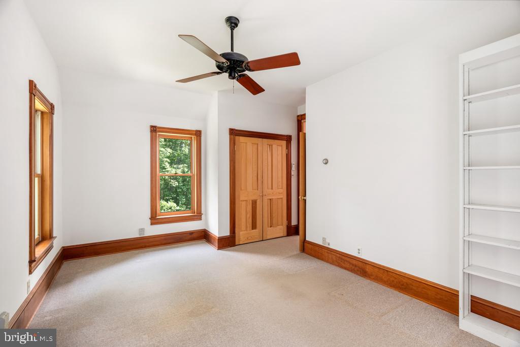 177 CEDAR HILL RD, STRASBURG, Virginia 22657, 5 Bedrooms Bedrooms, ,5 BathroomsBathrooms,Residential,For sale,177 CEDAR HILL RD,VASH2011580 MLS # VASH2011580