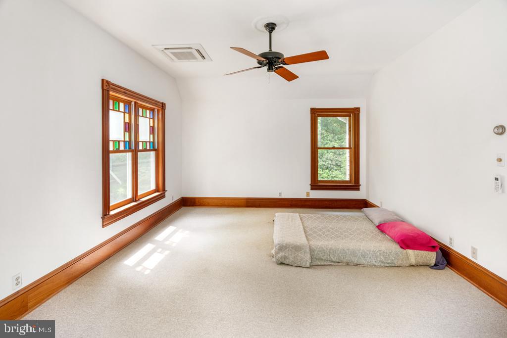 177 CEDAR HILL RD, STRASBURG, Virginia 22657, 5 Bedrooms Bedrooms, ,5 BathroomsBathrooms,Residential,For sale,177 CEDAR HILL RD,VASH2011580 MLS # VASH2011580