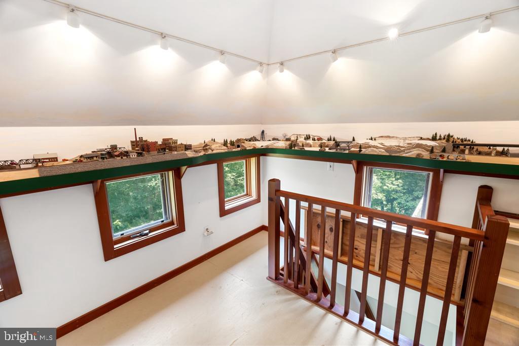 177 CEDAR HILL RD, STRASBURG, Virginia 22657, 5 Bedrooms Bedrooms, ,5 BathroomsBathrooms,Residential,For sale,177 CEDAR HILL RD,VASH2011580 MLS # VASH2011580