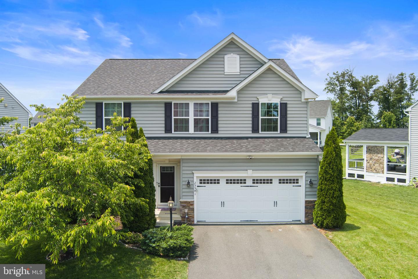 25541 EMERSON OAKS DR, ALDIE, Virginia 20105, 4 Bedrooms Bedrooms, ,2 BathroomsBathrooms,Residential,For sale,25541 EMERSON OAKS DR,VALO2097990 MLS # VALO2097990