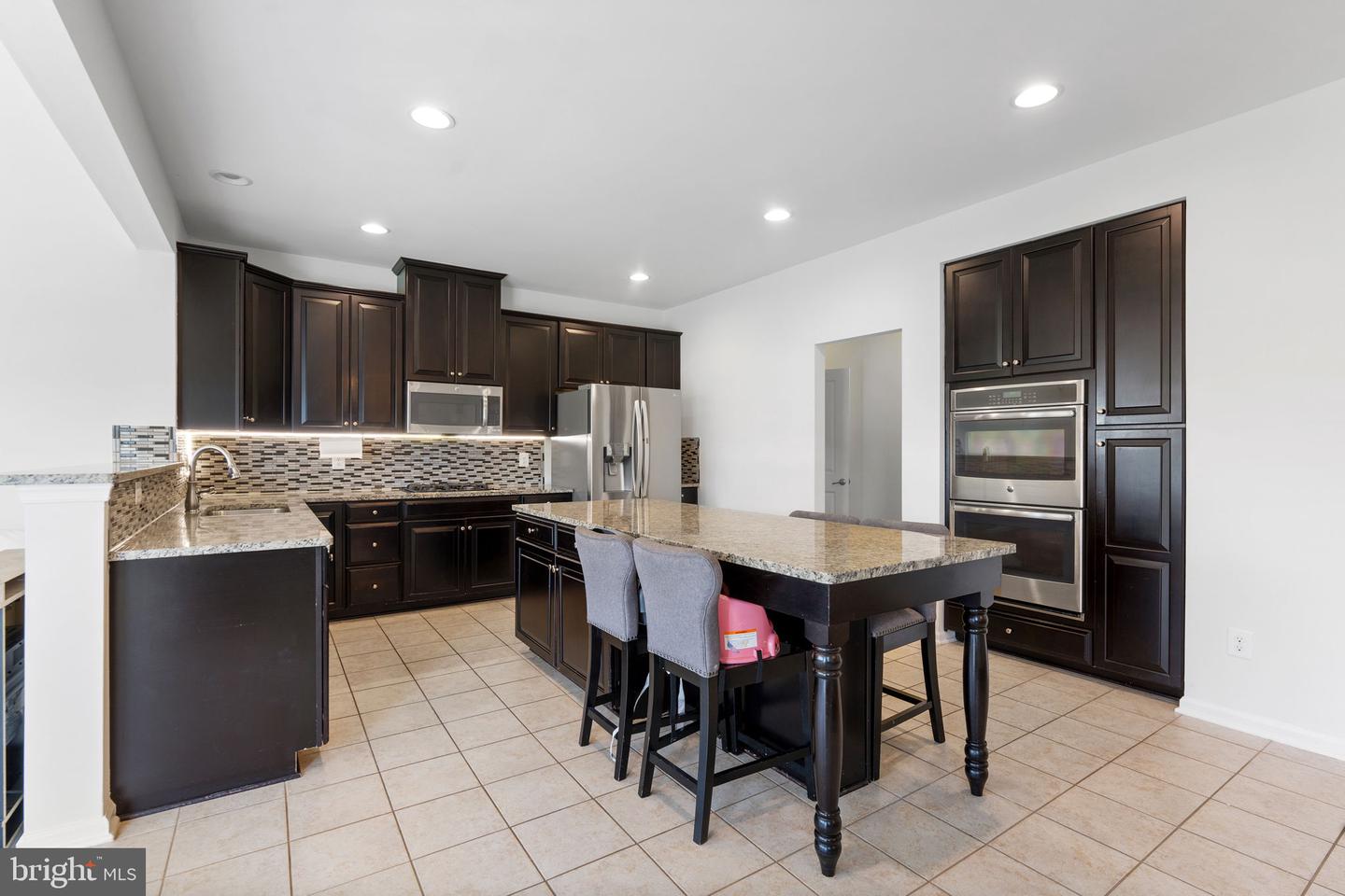 25541 EMERSON OAKS DR, ALDIE, Virginia 20105, 4 Bedrooms Bedrooms, ,2 BathroomsBathrooms,Residential,For sale,25541 EMERSON OAKS DR,VALO2097990 MLS # VALO2097990