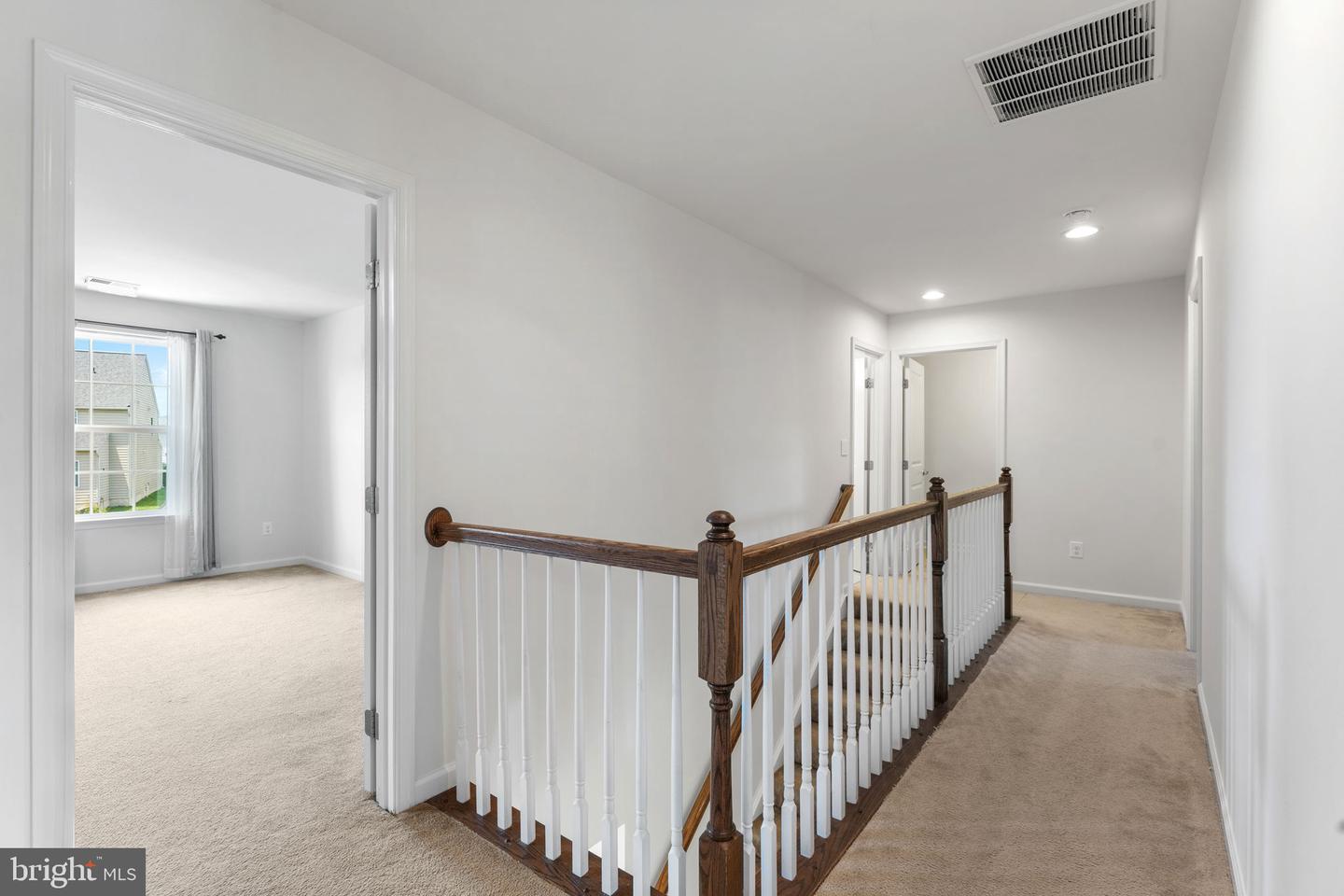 25541 EMERSON OAKS DR, ALDIE, Virginia 20105, 4 Bedrooms Bedrooms, ,2 BathroomsBathrooms,Residential,For sale,25541 EMERSON OAKS DR,VALO2097990 MLS # VALO2097990