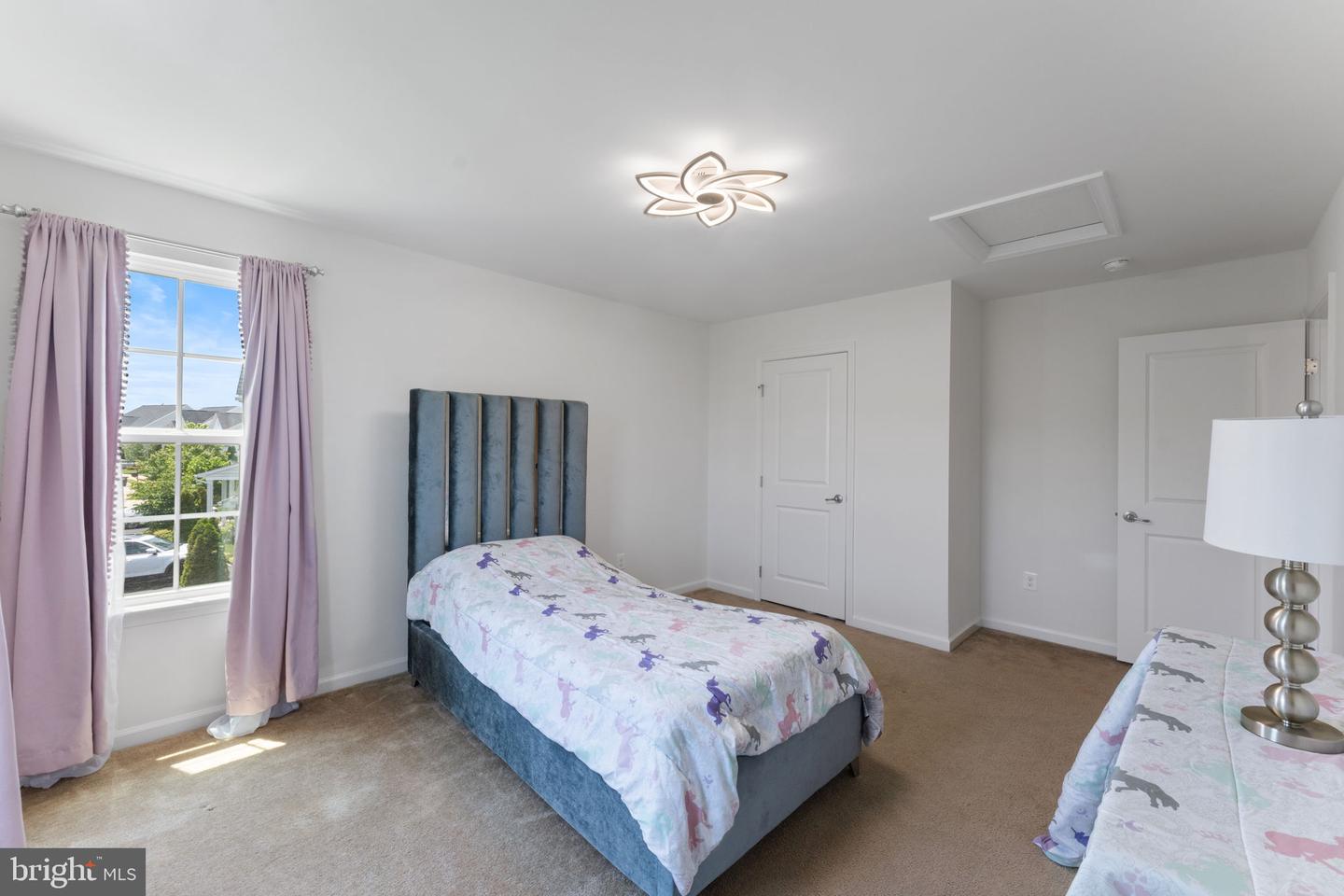 25541 EMERSON OAKS DR, ALDIE, Virginia 20105, 4 Bedrooms Bedrooms, ,2 BathroomsBathrooms,Residential,For sale,25541 EMERSON OAKS DR,VALO2097990 MLS # VALO2097990