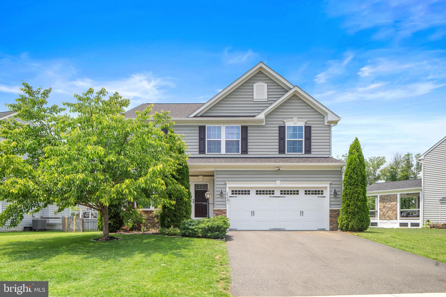 25541 EMERSON OAKS DR, ALDIE, Virginia 20105, 4 Bedrooms Bedrooms, ,2 BathroomsBathrooms,Residential,For sale,25541 EMERSON OAKS DR,VALO2097990 MLS # VALO2097990