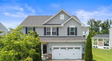 25541 EMERSON OAKS DR, ALDIE, Virginia 20105, 4 Bedrooms Bedrooms, ,2 BathroomsBathrooms,Residential,For sale,25541 EMERSON OAKS DR,VALO2097990 MLS # VALO2097990