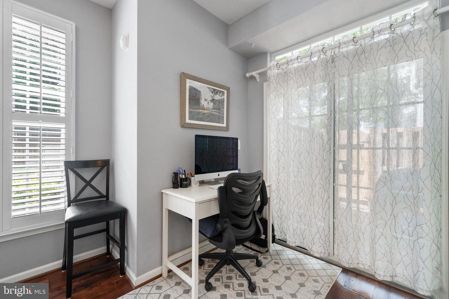 5104 ENGLISH TER, ALEXANDRIA, Virginia 22304, 2 Bedrooms Bedrooms, ,2 BathroomsBathrooms,Residential,For sale,5104 ENGLISH TER,VAAX2045792 MLS # VAAX2045792