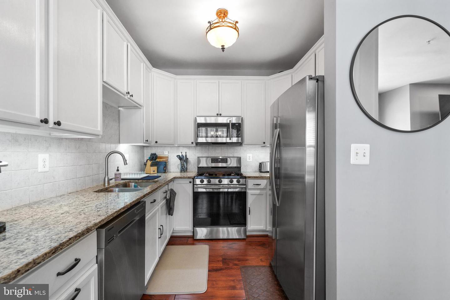 5104 ENGLISH TER, ALEXANDRIA, Virginia 22304, 2 Bedrooms Bedrooms, ,2 BathroomsBathrooms,Residential,For sale,5104 ENGLISH TER,VAAX2045792 MLS # VAAX2045792