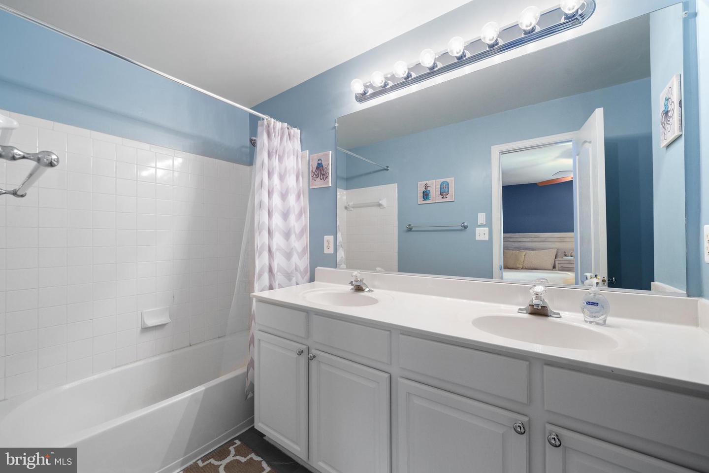 5104 ENGLISH TER, ALEXANDRIA, Virginia 22304, 2 Bedrooms Bedrooms, ,2 BathroomsBathrooms,Residential,For sale,5104 ENGLISH TER,VAAX2045792 MLS # VAAX2045792