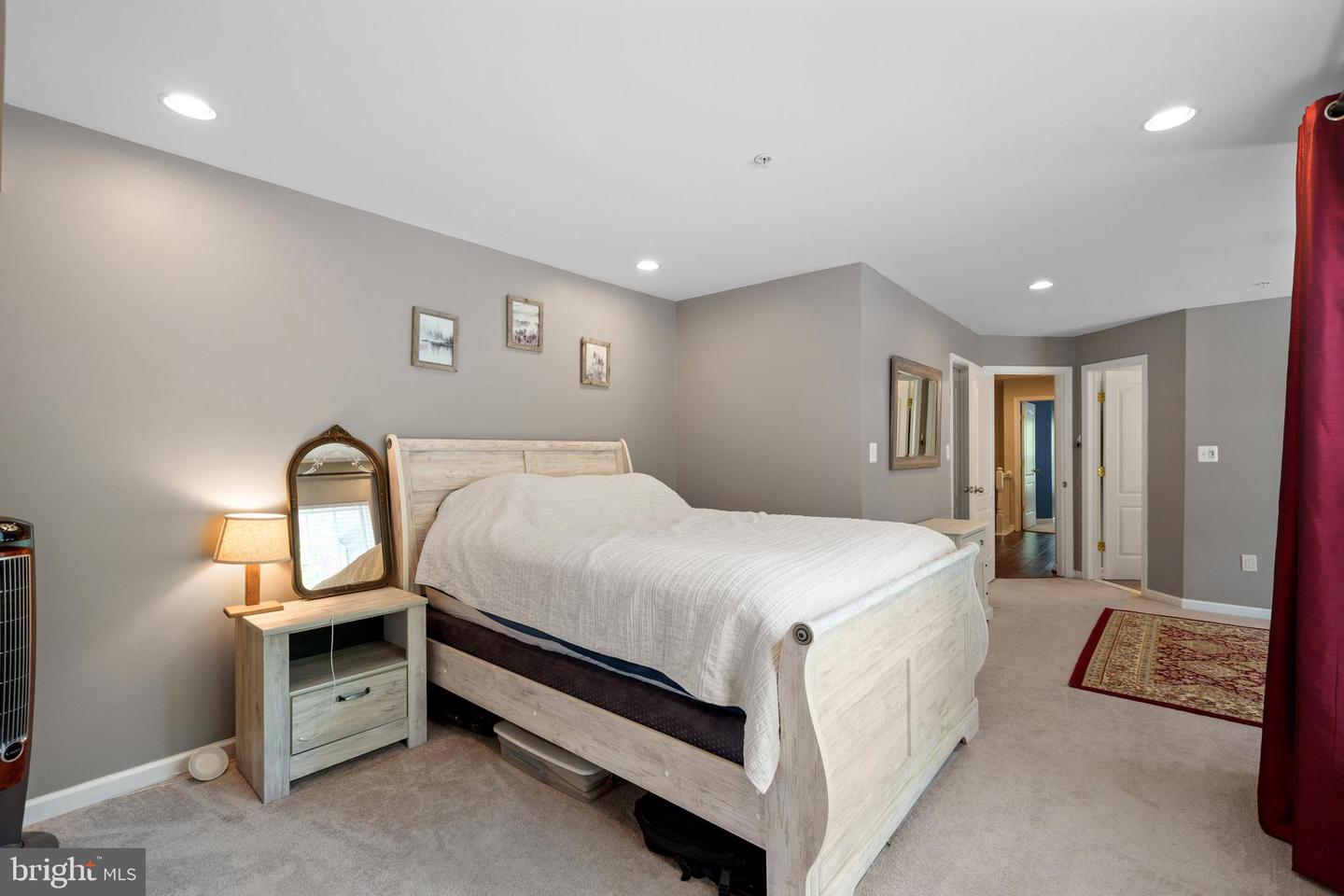 5104 ENGLISH TER, ALEXANDRIA, Virginia 22304, 2 Bedrooms Bedrooms, ,2 BathroomsBathrooms,Residential,For sale,5104 ENGLISH TER,VAAX2045792 MLS # VAAX2045792