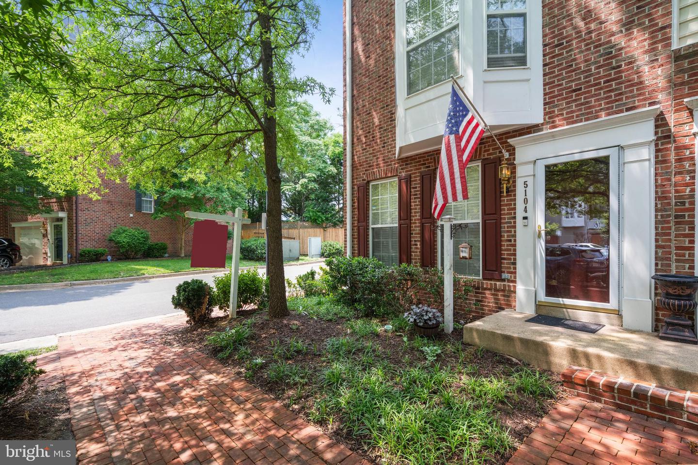 5104 ENGLISH TER, ALEXANDRIA, Virginia 22304, 2 Bedrooms Bedrooms, ,2 BathroomsBathrooms,Residential,For sale,5104 ENGLISH TER,VAAX2045792 MLS # VAAX2045792