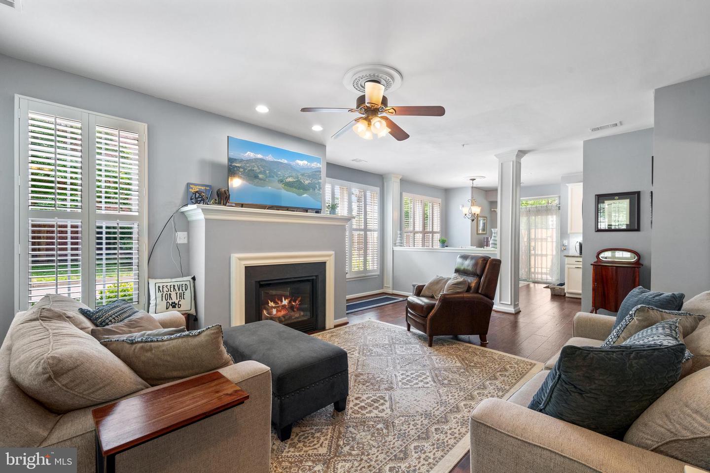 5104 ENGLISH TER, ALEXANDRIA, Virginia 22304, 2 Bedrooms Bedrooms, ,2 BathroomsBathrooms,Residential,For sale,5104 ENGLISH TER,VAAX2045792 MLS # VAAX2045792