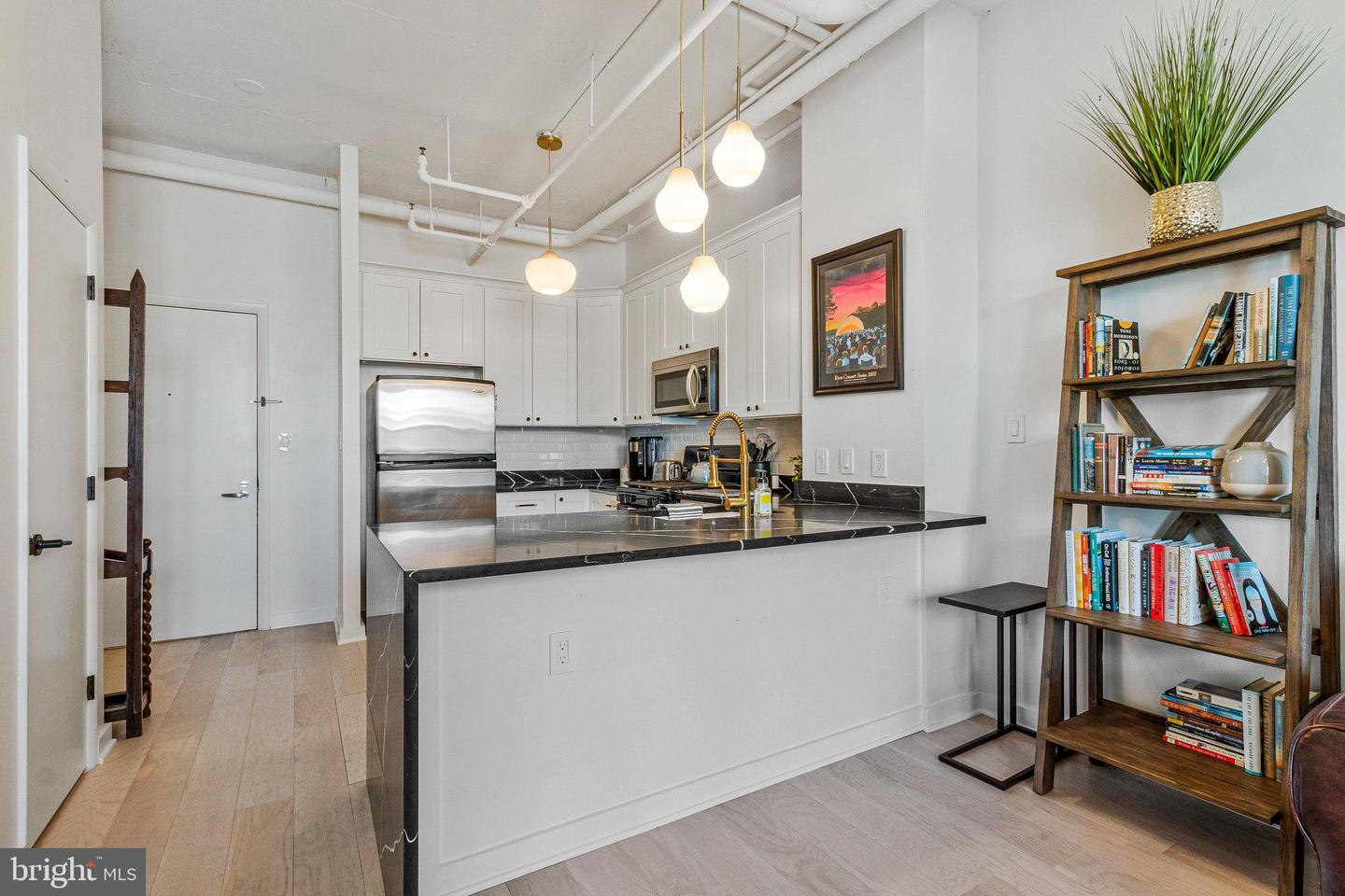 1300 N ST NW #817, WASHINGTON, District Of Columbia 20005, 1 Bedroom Bedrooms, ,1 BathroomBathrooms,Residential,For sale,1300 N ST NW #817,DCDC2202860 MLS # DCDC2202860