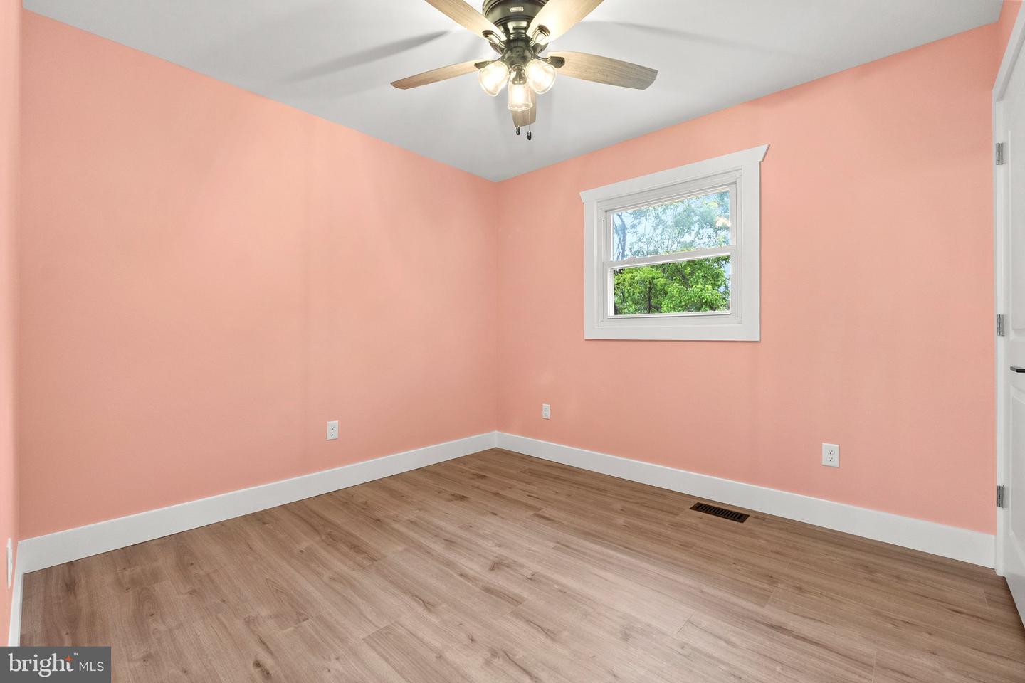 19561 HERNDON CT, LEESBURG, Virginia 20175, 4 Bedrooms Bedrooms, ,3 BathroomsBathrooms,Residential,For sale,19561 HERNDON CT,VALO2098090 MLS # VALO2098090