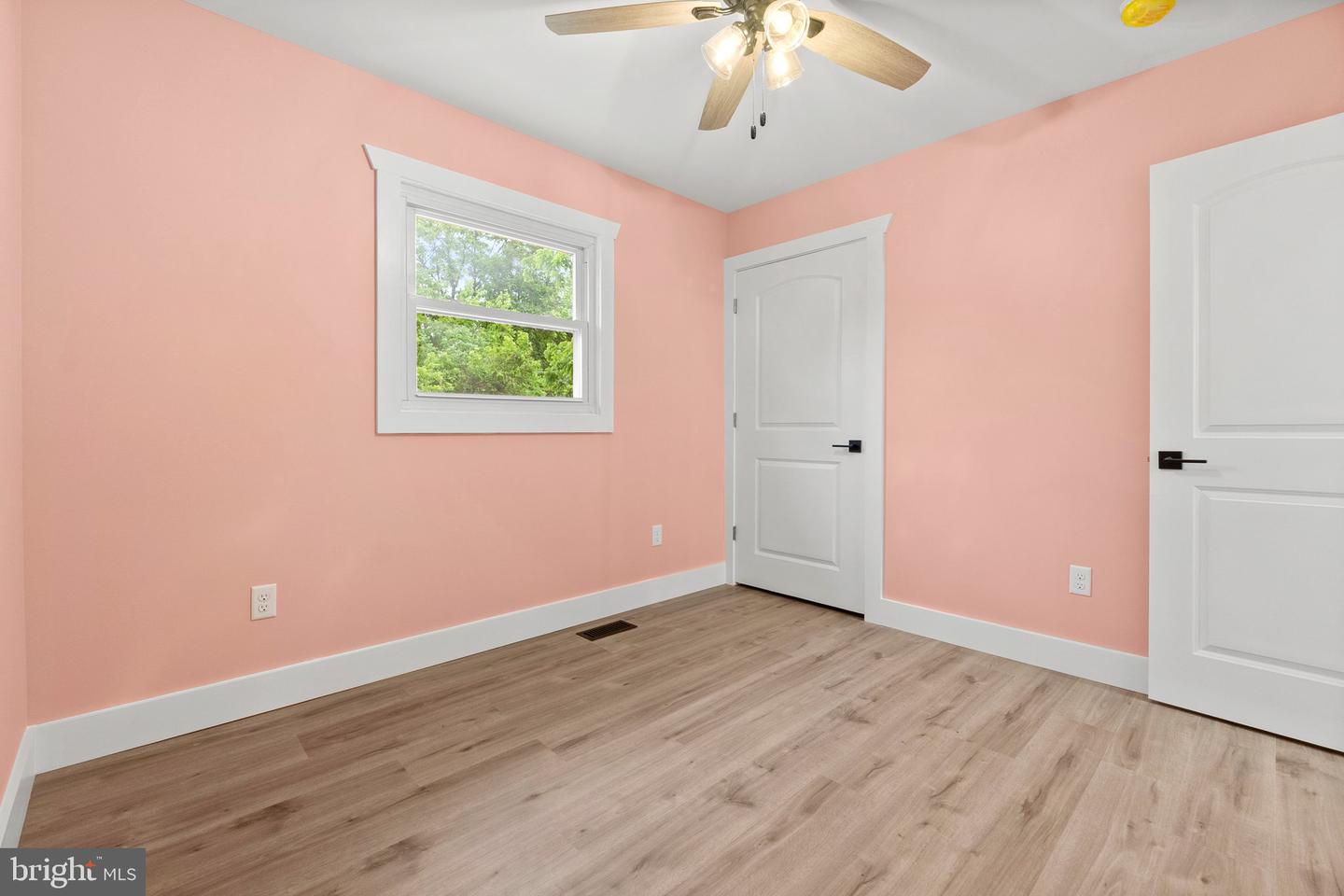 19561 HERNDON CT, LEESBURG, Virginia 20175, 4 Bedrooms Bedrooms, ,3 BathroomsBathrooms,Residential,For sale,19561 HERNDON CT,VALO2098090 MLS # VALO2098090