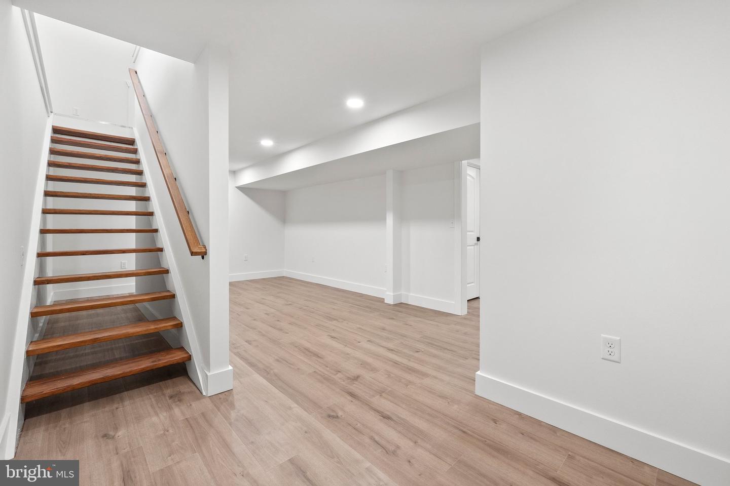 19561 HERNDON CT, LEESBURG, Virginia 20175, 4 Bedrooms Bedrooms, ,3 BathroomsBathrooms,Residential,For sale,19561 HERNDON CT,VALO2098090 MLS # VALO2098090