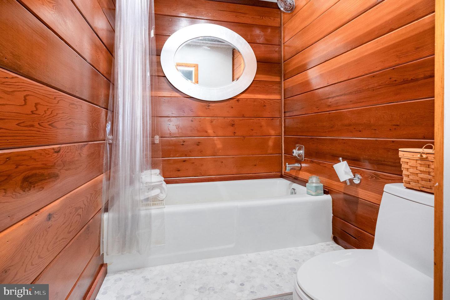 16222 HAMPTON RD, HAMILTON, Virginia 20158, 5 Bedrooms Bedrooms, ,4 BathroomsBathrooms,Residential,For sale,16222 HAMPTON RD,VALO2098100 MLS # VALO2098100